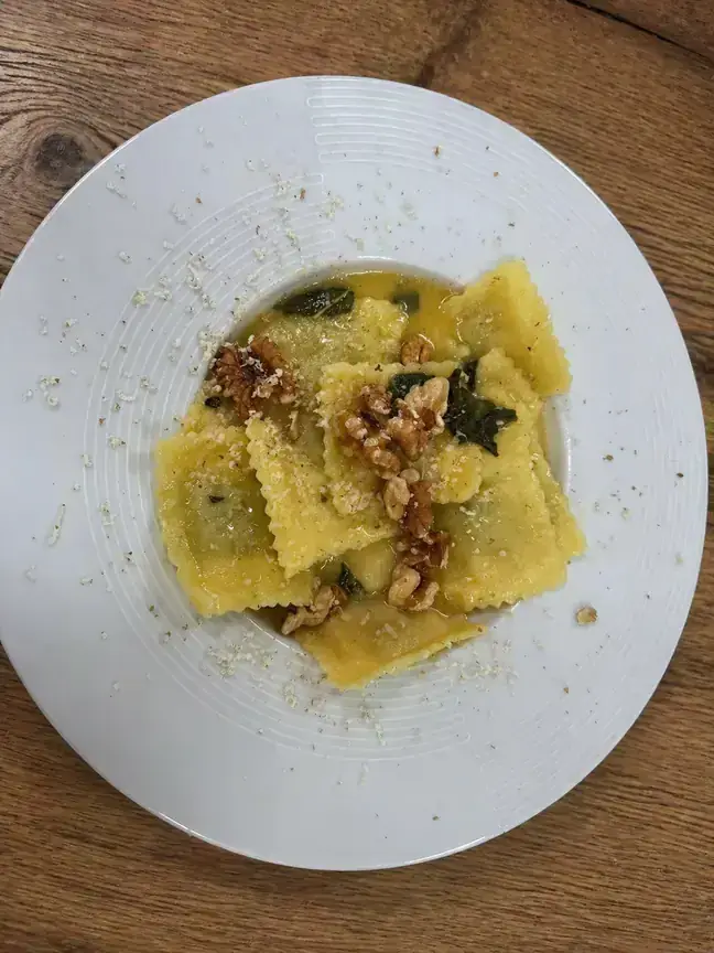 Hausgemachte Ravioli al Formaggio e Spinat — Unpodiverso Bruchsal